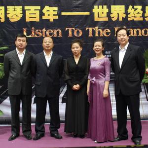 日本做受❌❌高潮999
